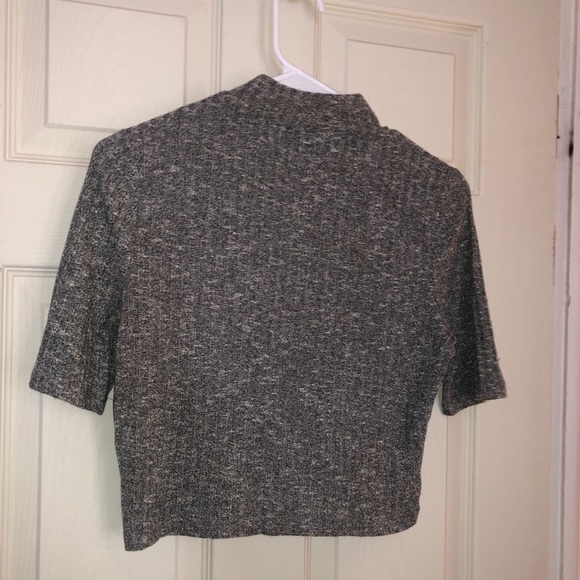 Gray Vanilla Sky Short sleeve Crop Top - Picture 2 of 3